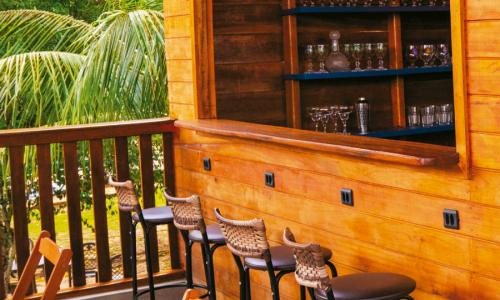 Bar com Vista para o Lago